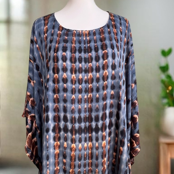 0094/ Oversized  Dark Grey Tie Dye Poncho - Picture 3 of 8